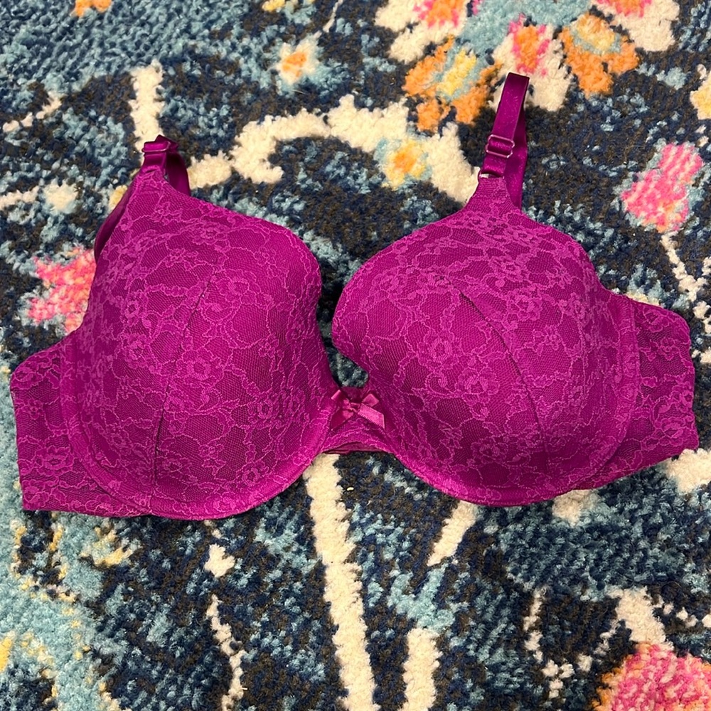 Victoria’s Secret Lined Perfect Coverage Lace Bra